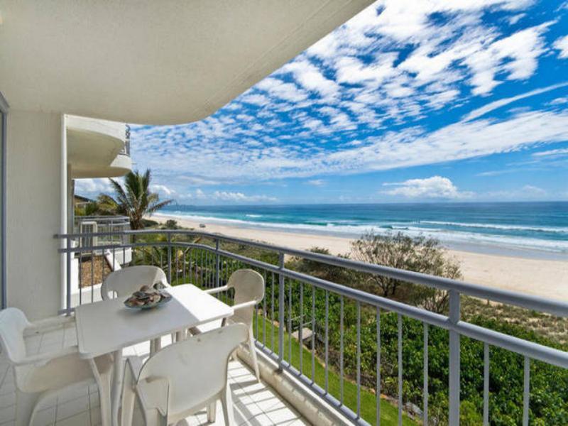 Oceanside Resort - Absolute Beachfront Apartments Голд-Кост Екстер'єр фото